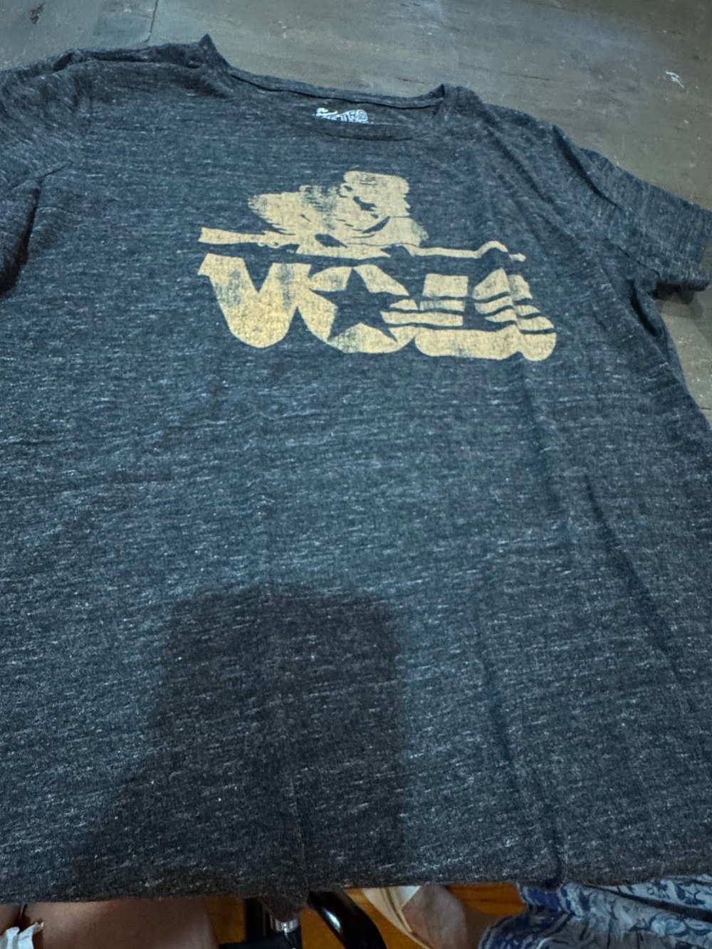 Vintage-Style Gray Graphic Tee with Gold USA Print